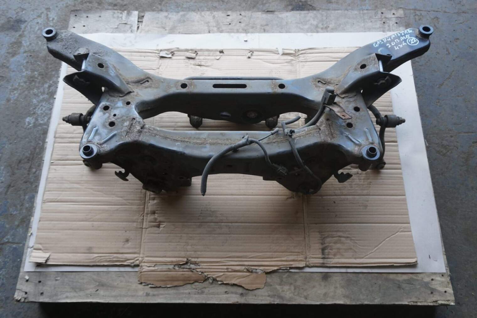 Nissan Qashqai+2 2013r J10 2.0b 4x4 Tylne Sanki Belka 55400jd61a 55400jd60a