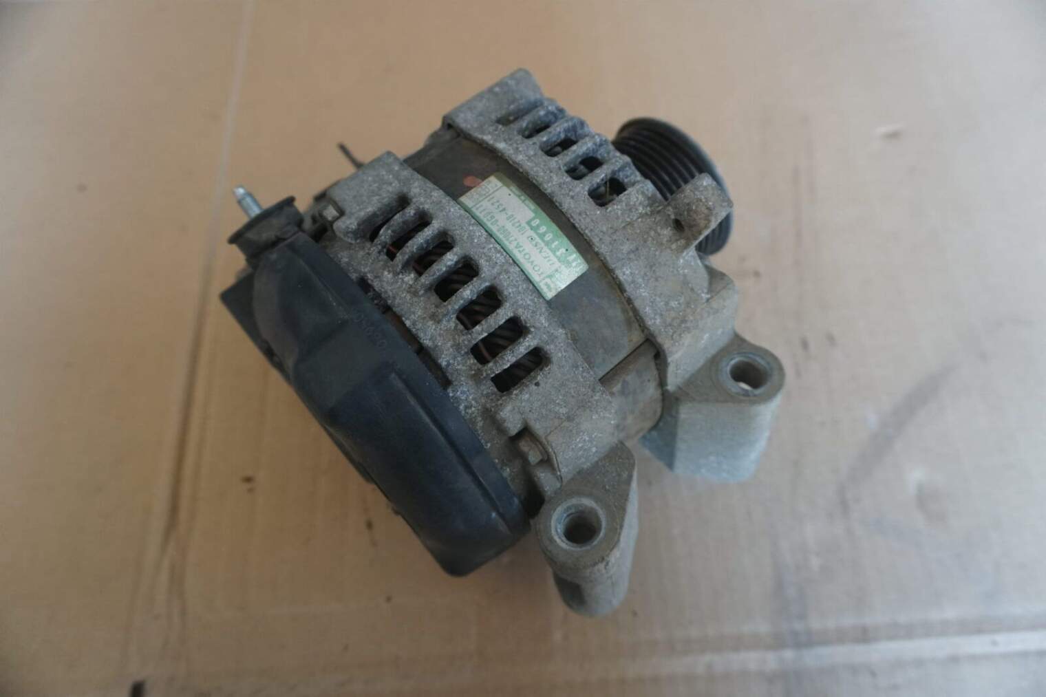 Toyota Verso Alternator 27060-0g011 2.0diesel 2011rok - obrazek 2