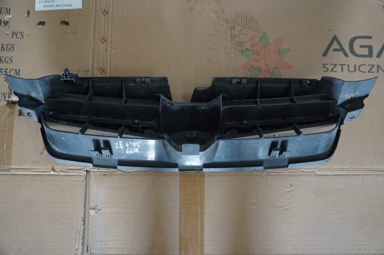 Subaru Legacy IV Atrapa Grill 2004-2006rok - obrazek 3
