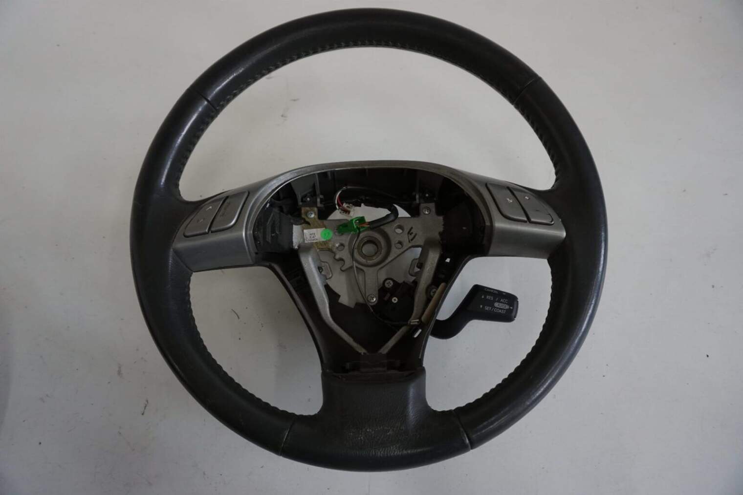 Subaru Tribeca B9 Kierownica Multifunkcyjna Skora Nr.40