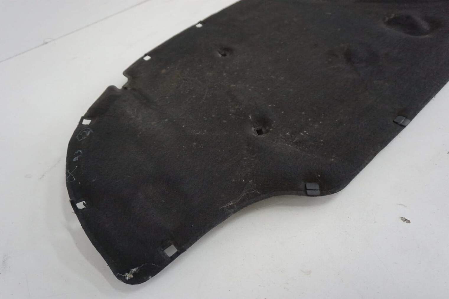 AUDI A3 8P WYGLUSZENIE WYCISZENIE MASKI PODBITKA 8P0868825G - obrazek 3