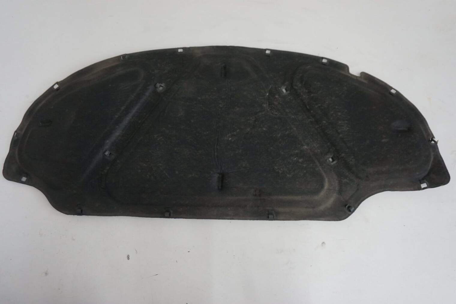AUDI A3 8P WYGLUSZENIE WYCISZENIE MASKI PODBITKA 8P0868825G - obrazek 4