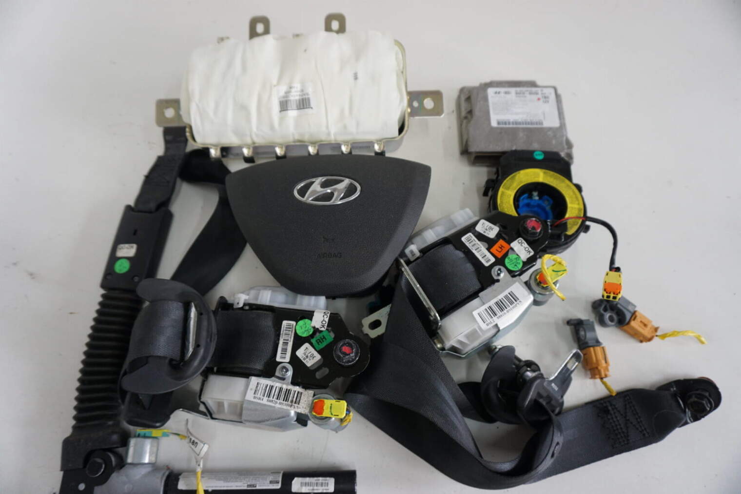 HYUNDAI I10 2015R 1.2 BENZYNA PODUSZKI POWIETRZNE ZESTAW AIRBAG PASY 95910-B9250