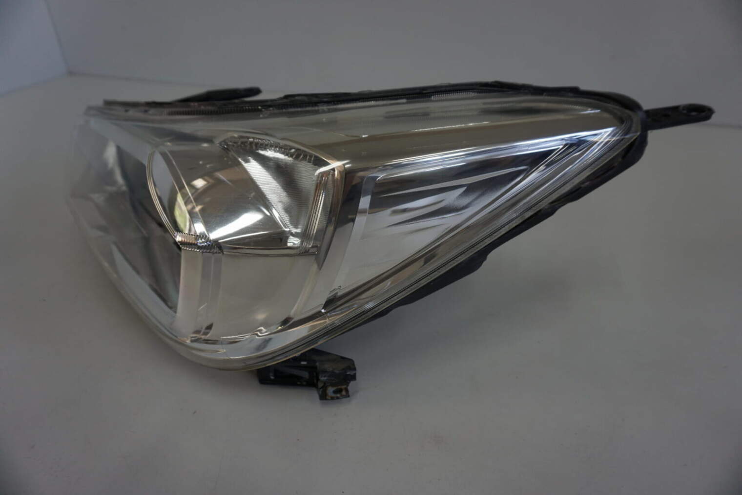 SUBARU FORESTER SJ IV LAMPA LEWA PRZEDNIA UK 2014rok - obrazek 3
