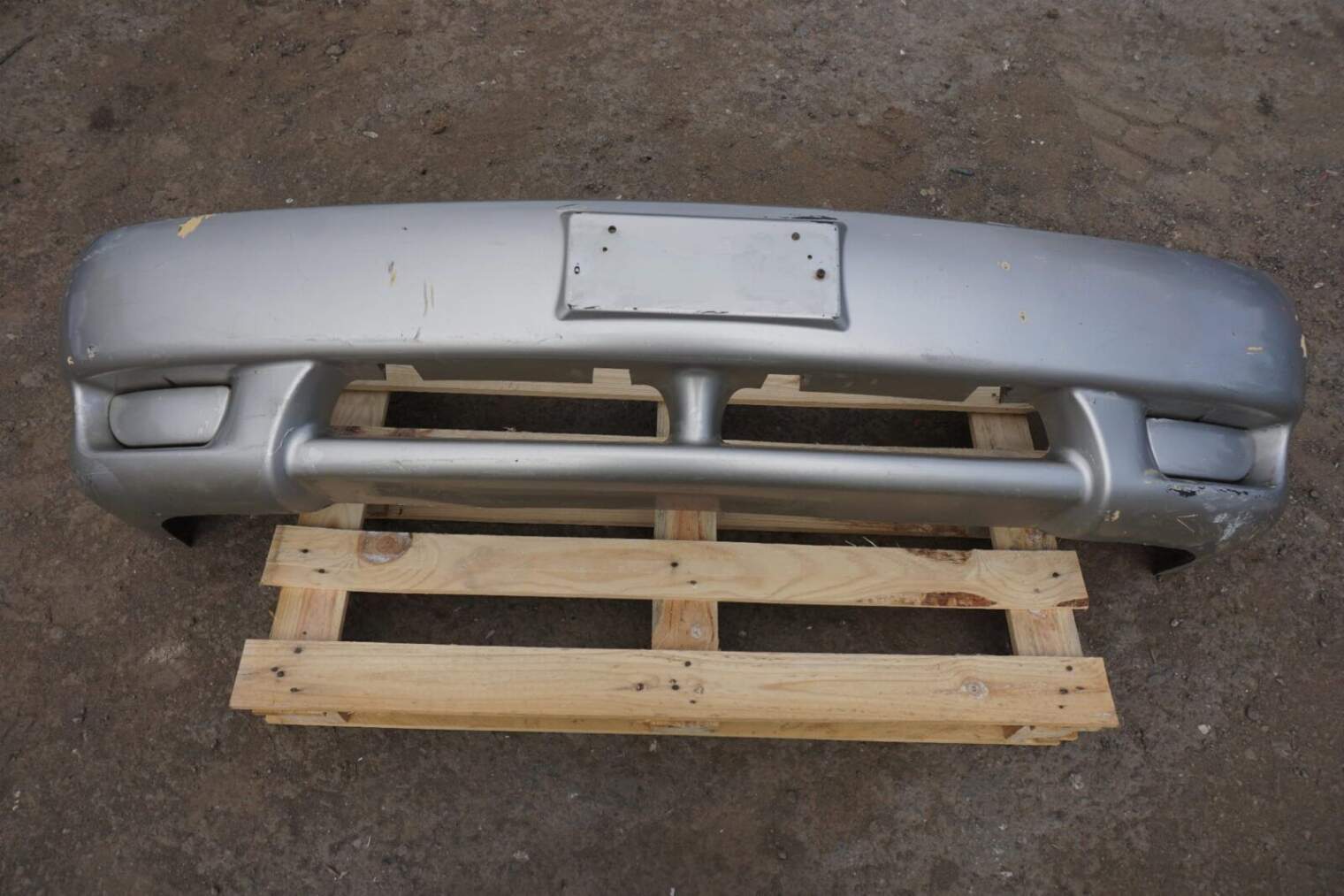 KIA CARNIVAL ZDERZAK PRZEDNI 55X50020 56A55020