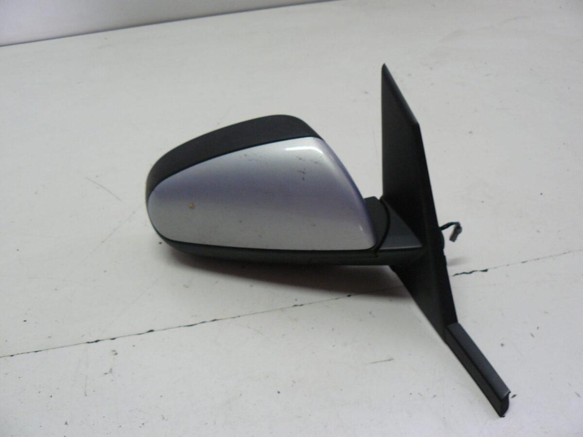 Mitsubishi Colt 2004r 5d Lusterko Prawe 01h