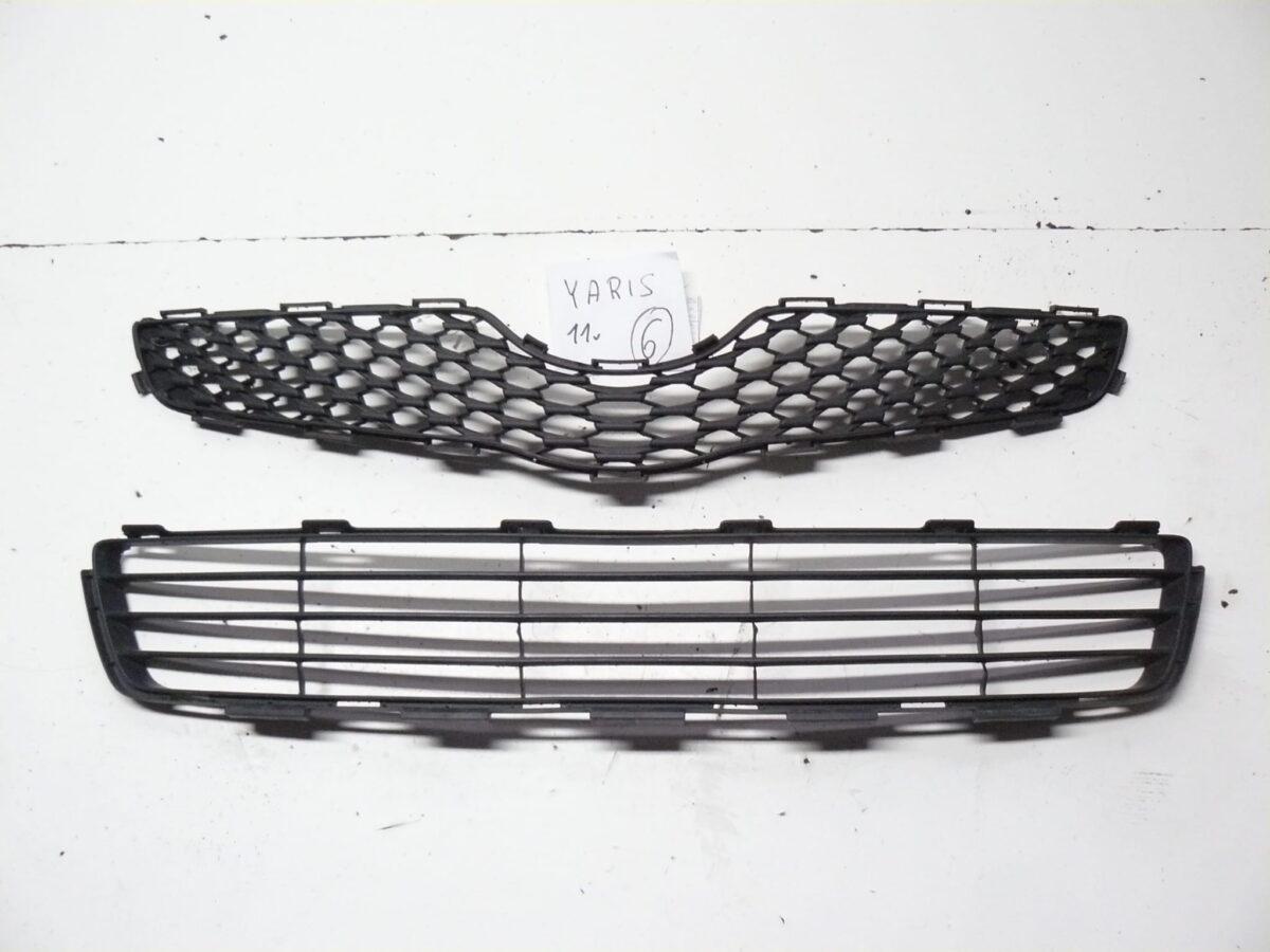 Toyota Yaris 2011r Atrapa Grill Zaślepki