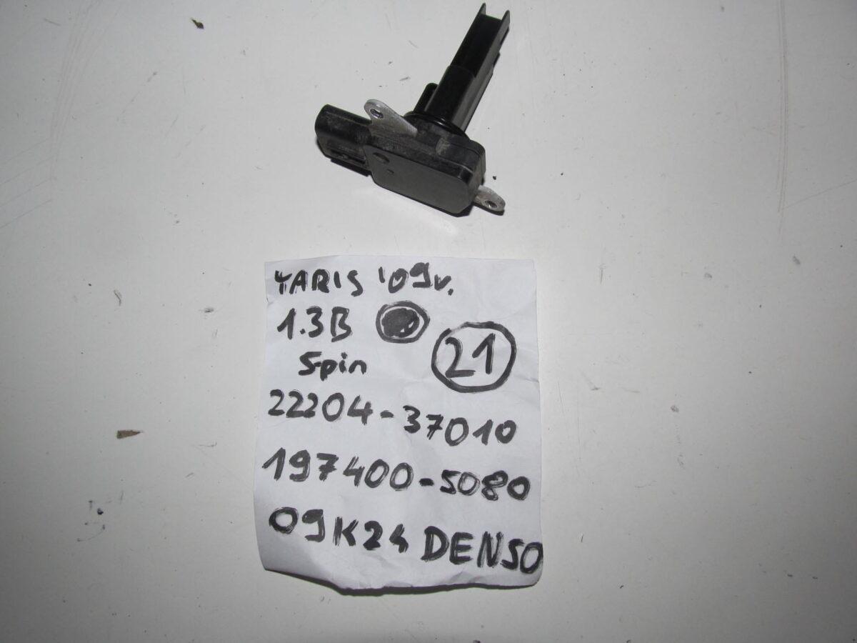 Toyota Yaris II 1.3b 2009r Przepływomierz 22204-37010