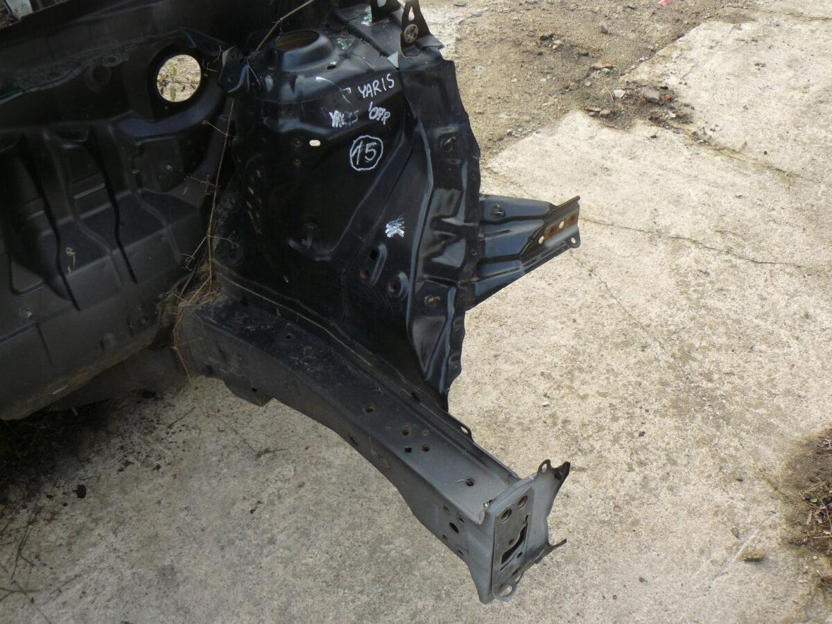 Toyota Yaris II 2007r Podłużnica Lewa Ćwiartka
