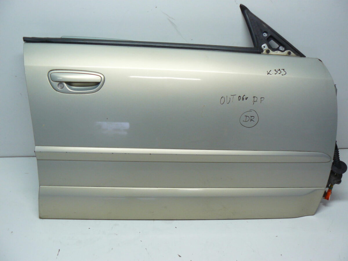 Subaru Legacy Outback IV 2004-2009 Drzwi Prawe Przednie K39j
