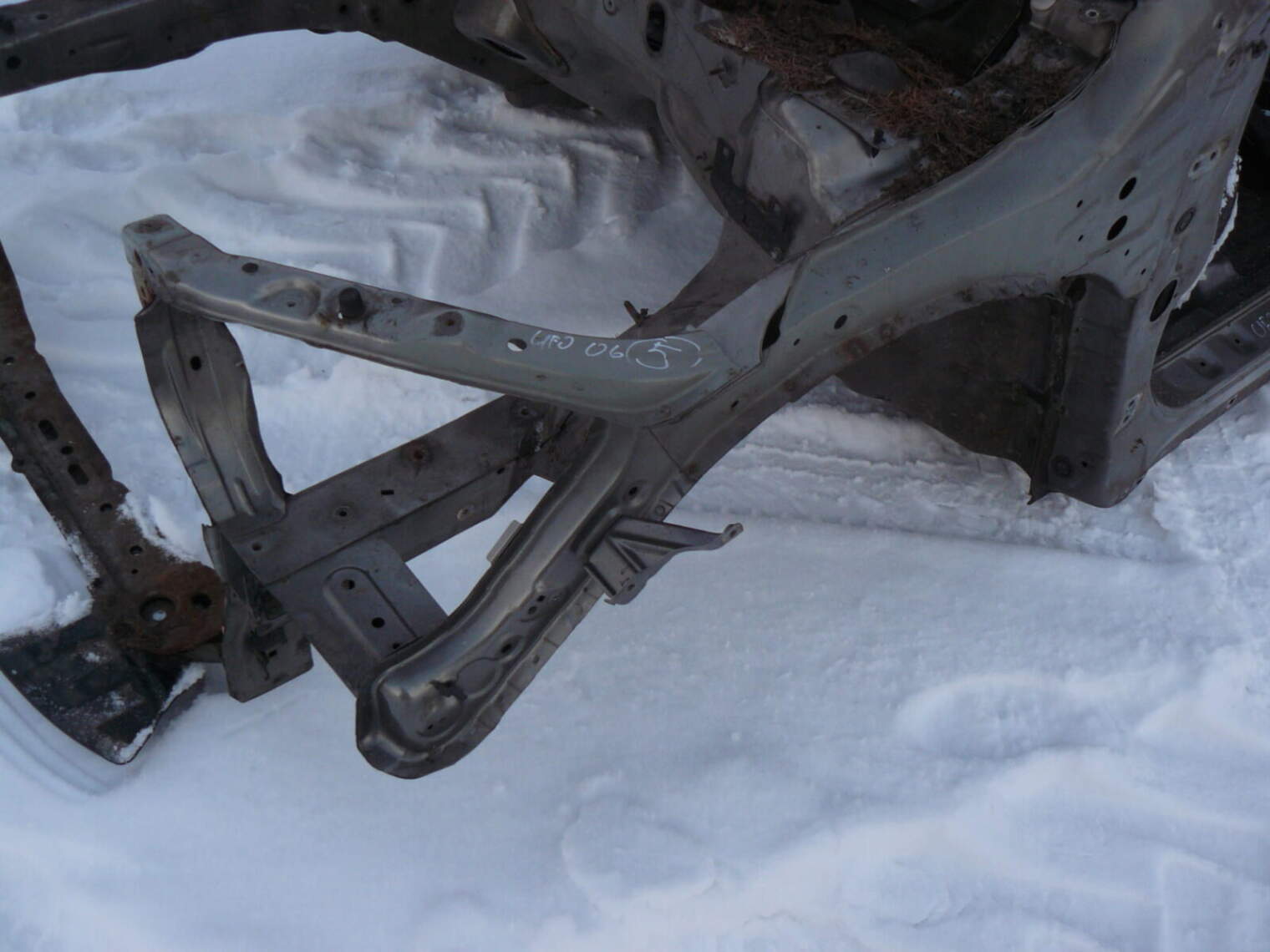 Honda CIVIc VIII 06-11r Podłużnica Okular Nh701m