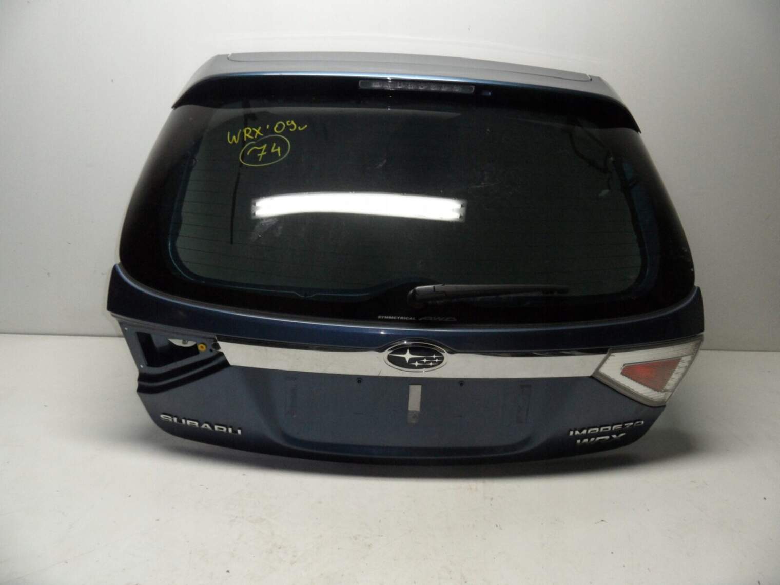 Subaru Impreza Gh Wrx 2010r Klapa Szyba 63011fg000