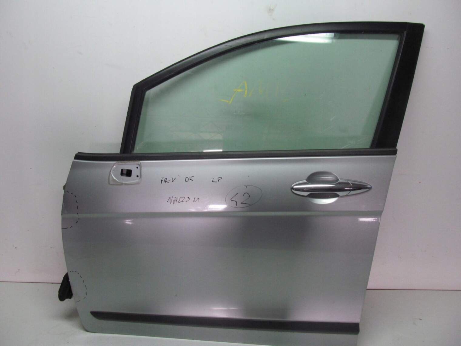 Honda Fr-V 2006r Drzwi Lewe Przód Nh623m Srebrny