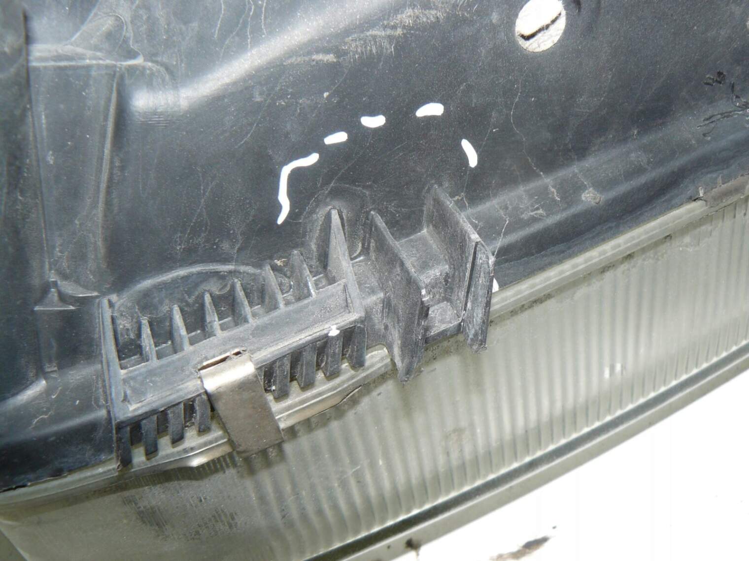 Nissan Micra K11 2001r Lampa Prawa Przednia Europa - obrazek 4