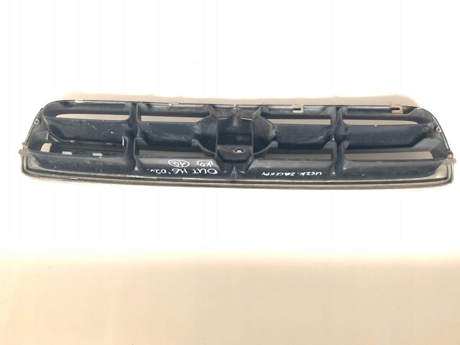Subaru Outback III 2002r H6 Grill Atrapa Znak - obrazek 2