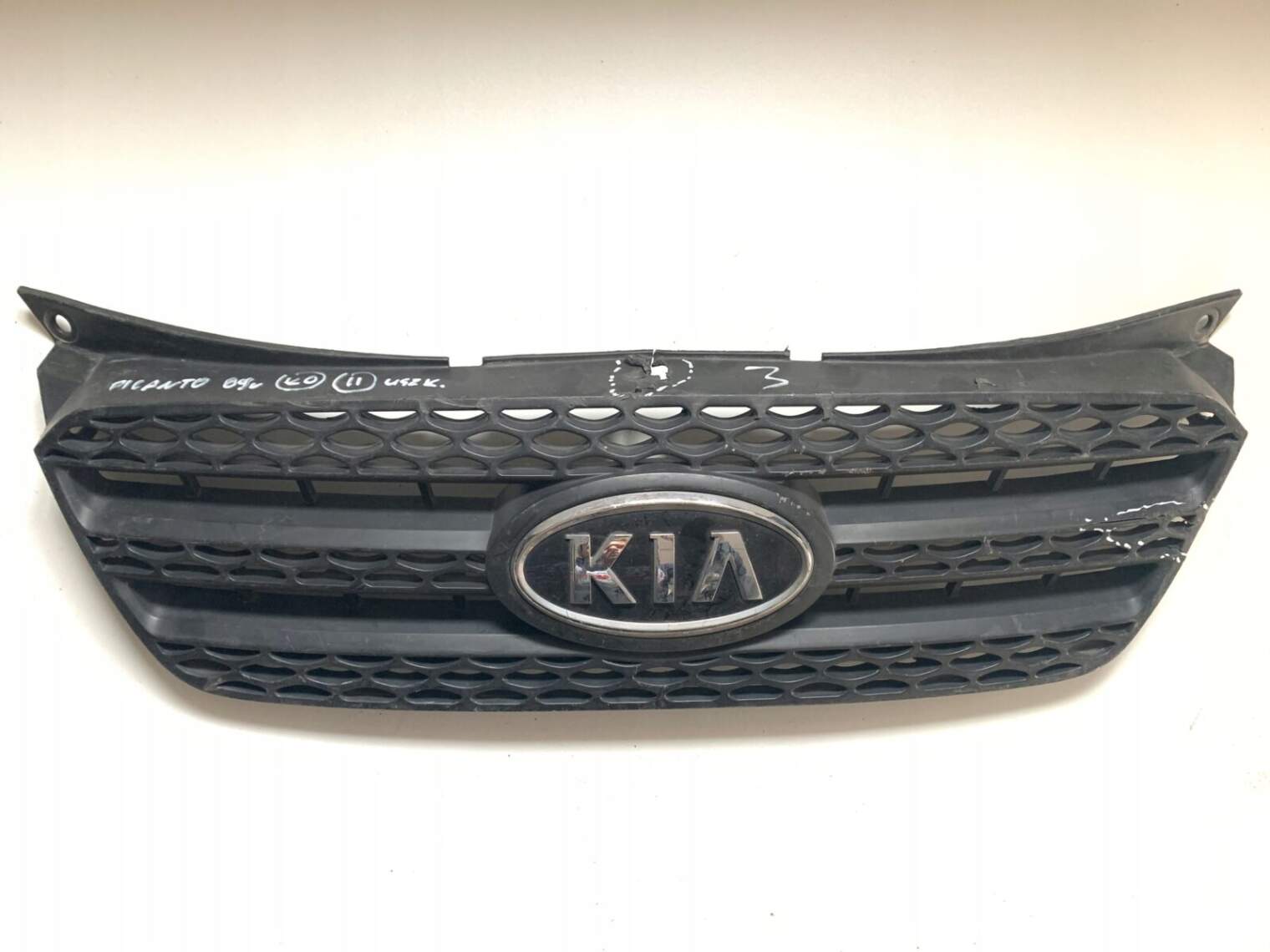 Kia Picanto II 2009r Grill Atrapa Znak