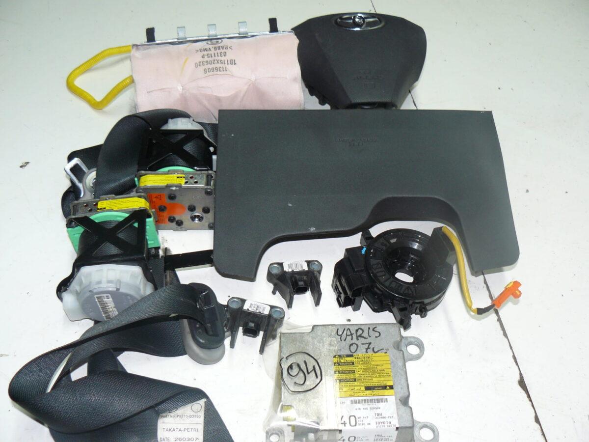 Toyota Yaris 2007r Poduszki Airbag 89170-0d170