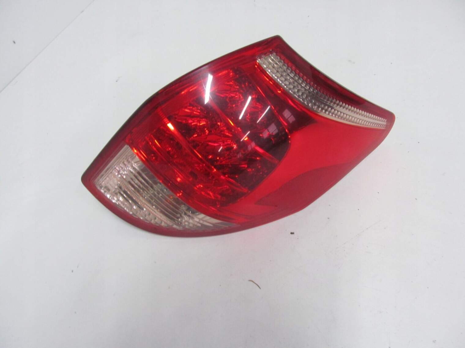 Toyota Rav-4 Rav4 III 2007r Lampa Tylna Prawa OEM