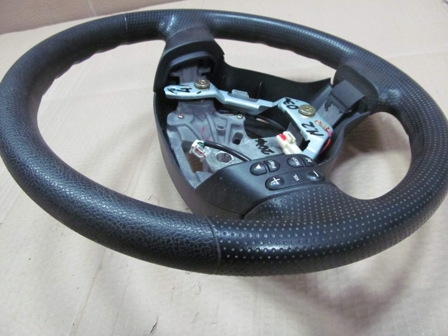 Mazda 2 I 2004r Kierownica - obrazek 4