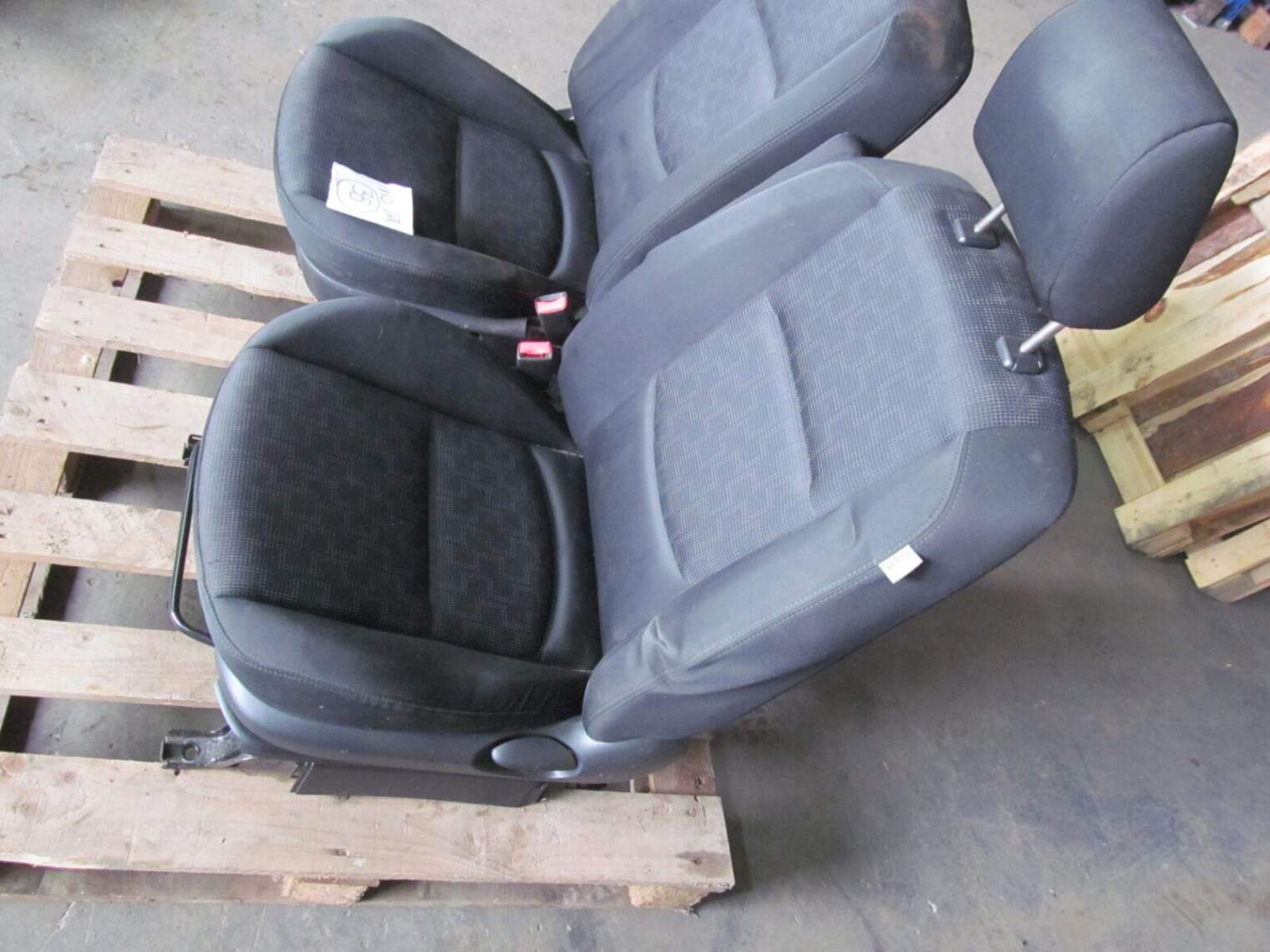 Mazda 5 Lift 2009r Fotele Przednie - obrazek 3