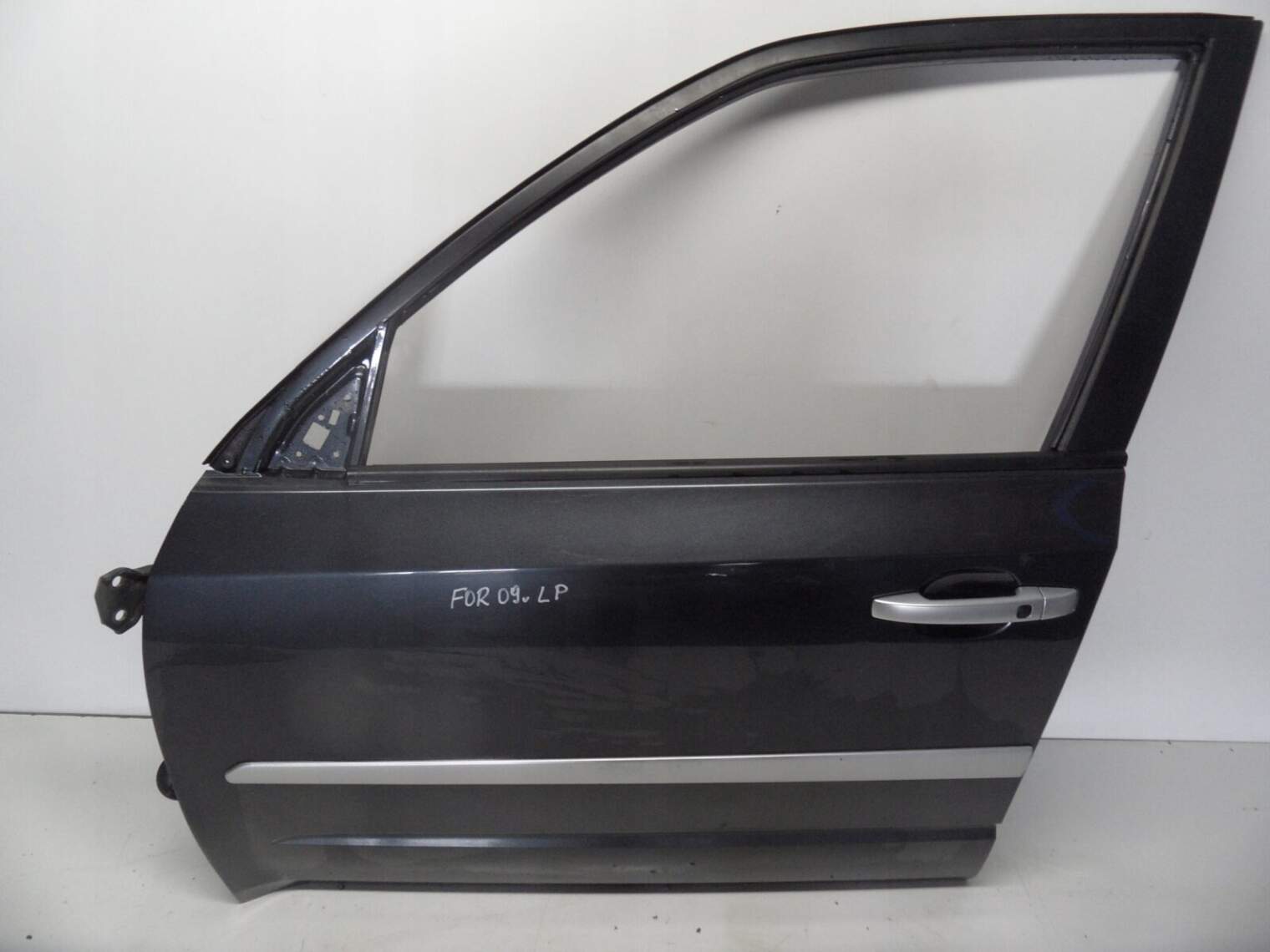 Subaru Forester III Sh 09r Drzwi Lewe Przednie 61k