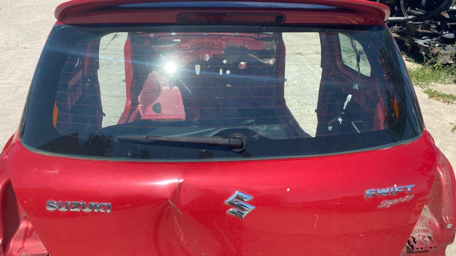 Suzuki Swift Mk6 2005 2010r Szyba Tylna Bagażnika