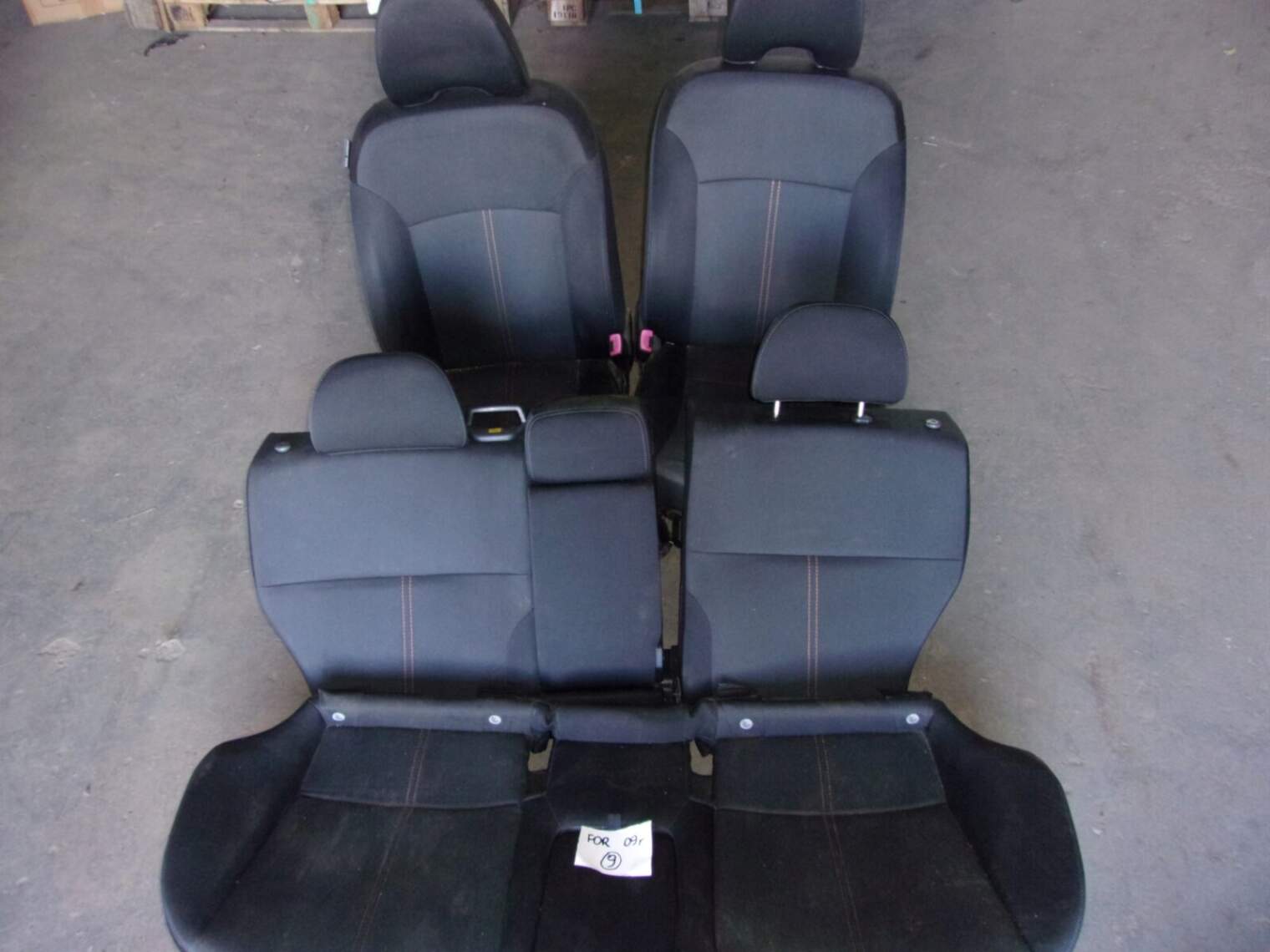 Subaru Forester III Sh 2010r Fotele Kanapa