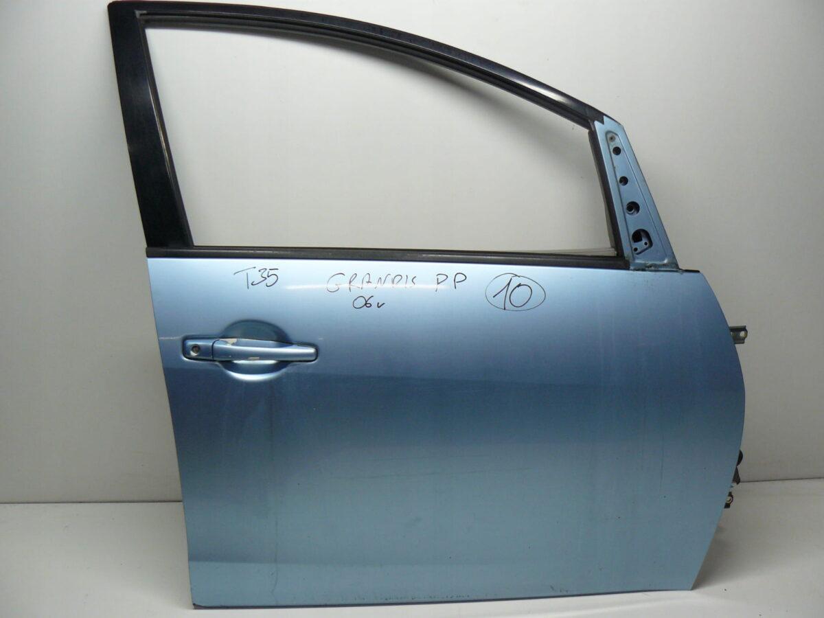 Mitsubishi Grandis 2006r Drzwi Prawy Przód