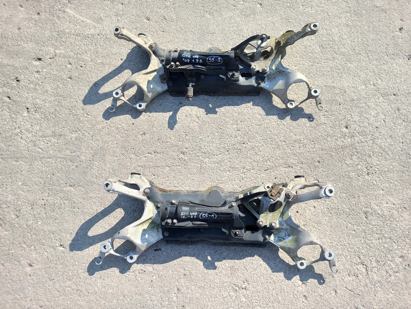 Honda CIVIc VIII 2008r 1,8 B Belka Przednia Sanki