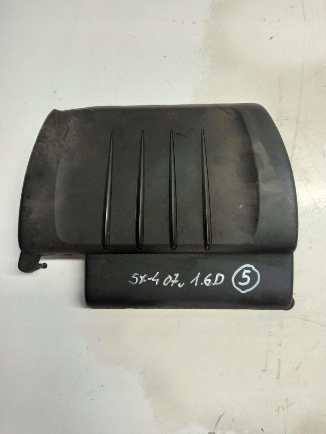 Suzuki Sx4 2007r 1,6 Diesel Osłona Silnika Górna