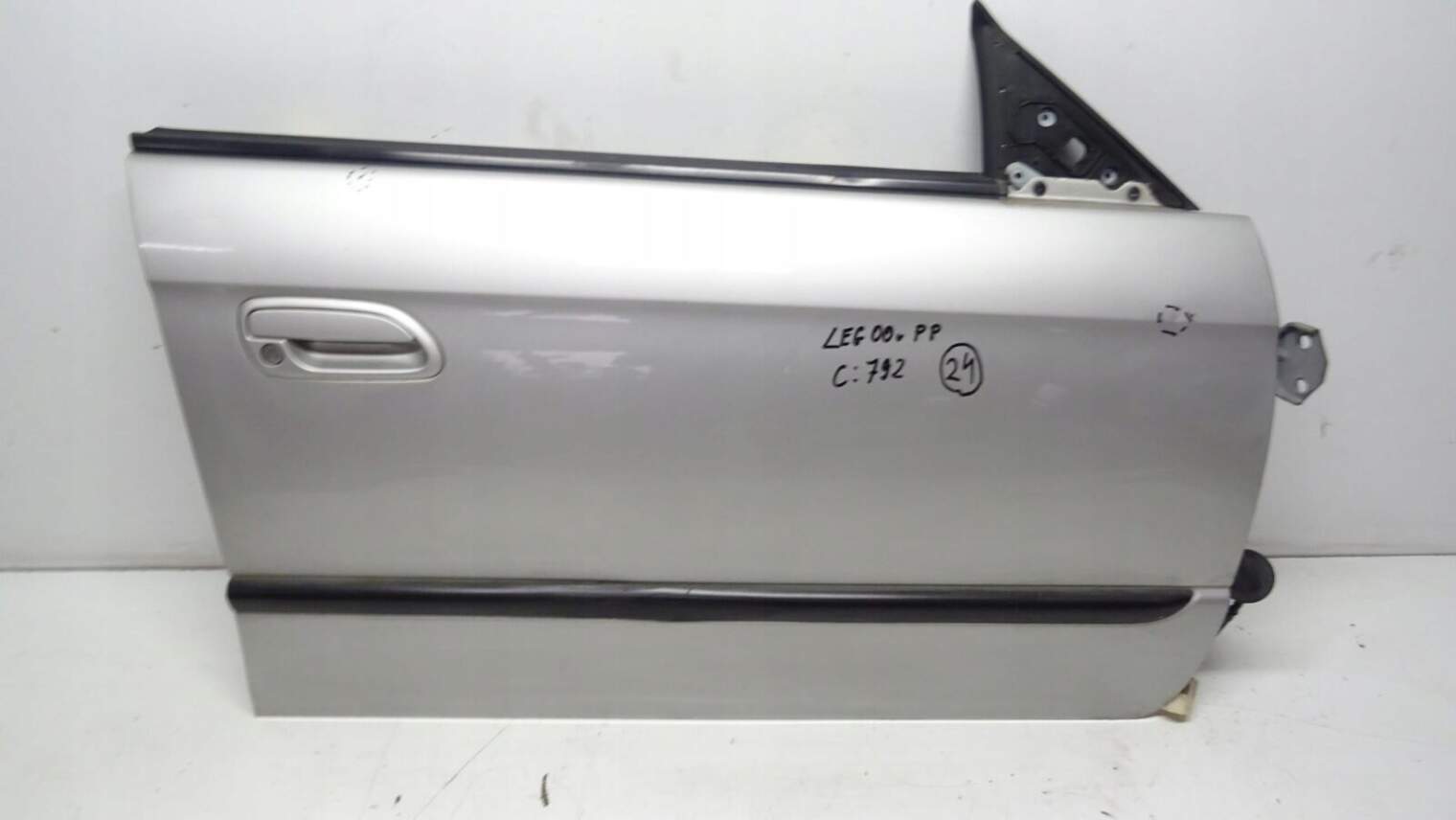 Subaru Legacy Be Drzwi Prawy Przód Kołor 792