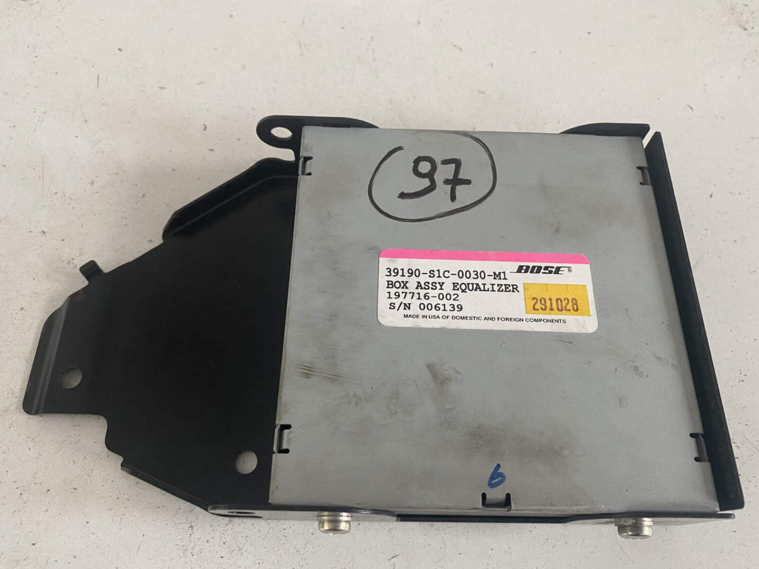 Honda Accord VI Equalizer 39190-S1c-0030-M1