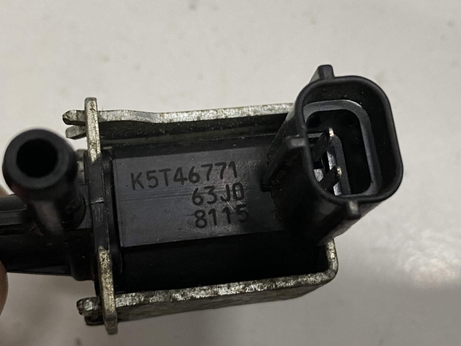 Suzuki Swift Zawór Podciśnienia Czujnik K5t46771 - obrazek 3