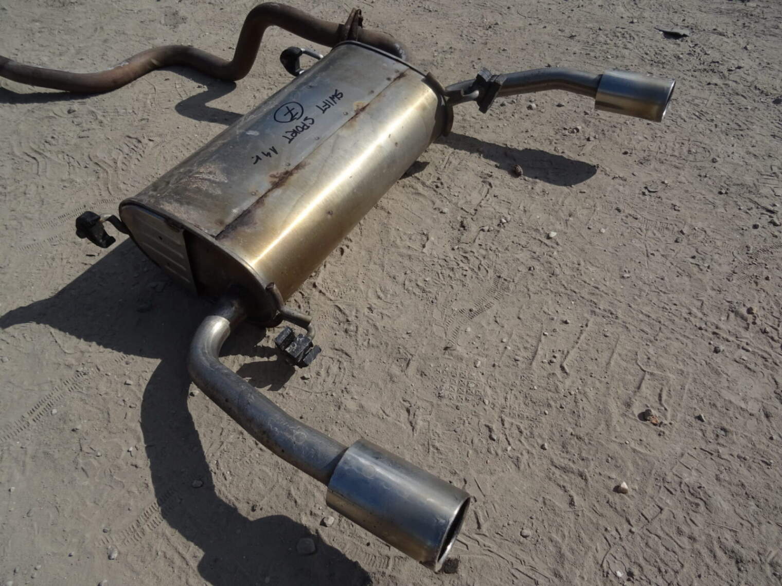 Suzuki Swift Mk7 Sport Tłumik OEM 72l-M02 57k-M0 - obrazek 3