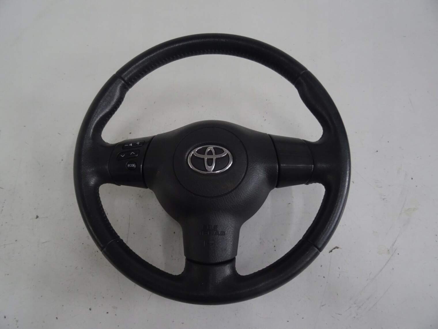 Toyota Yaris I Kierownica Multifunkcyjna Nr.62
