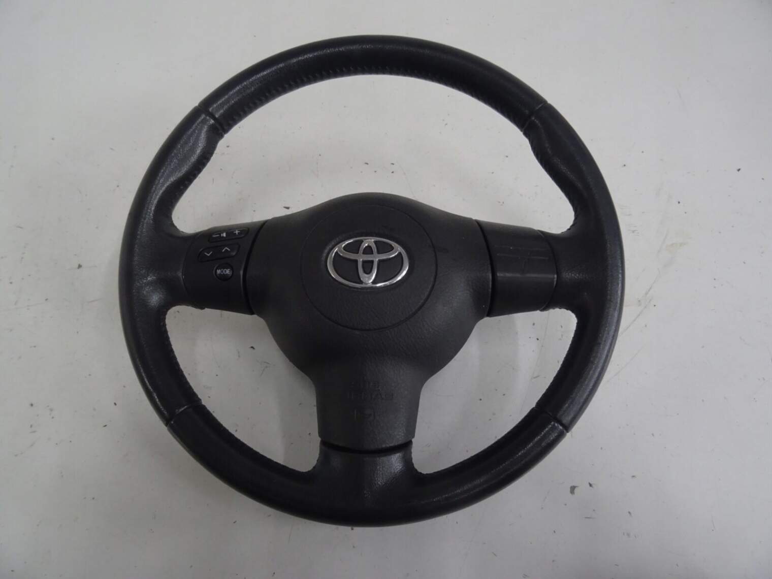 Toyota Yaris I Kierownica Multifunkcyjna Nr.61