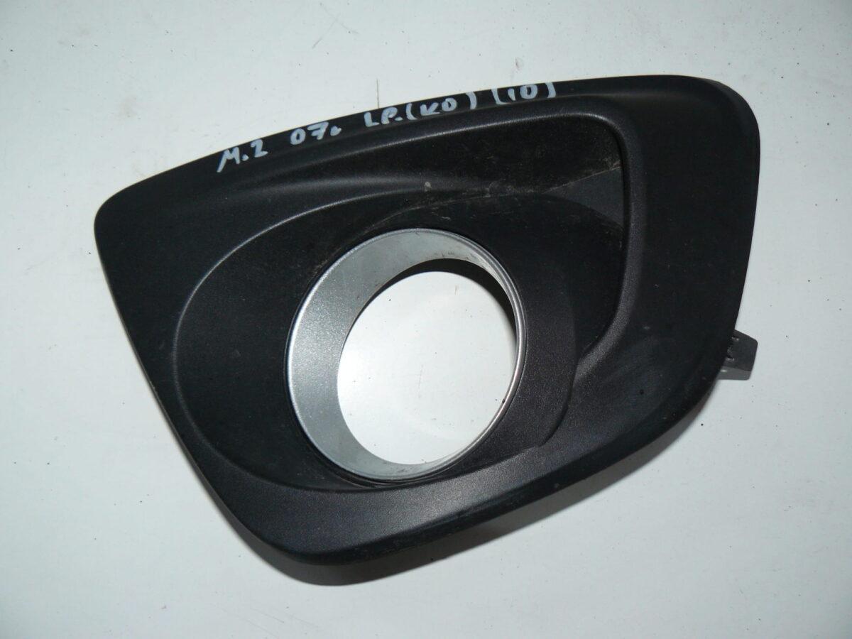 Mazda 2 2007 2008r Ramka Halogen Lewa