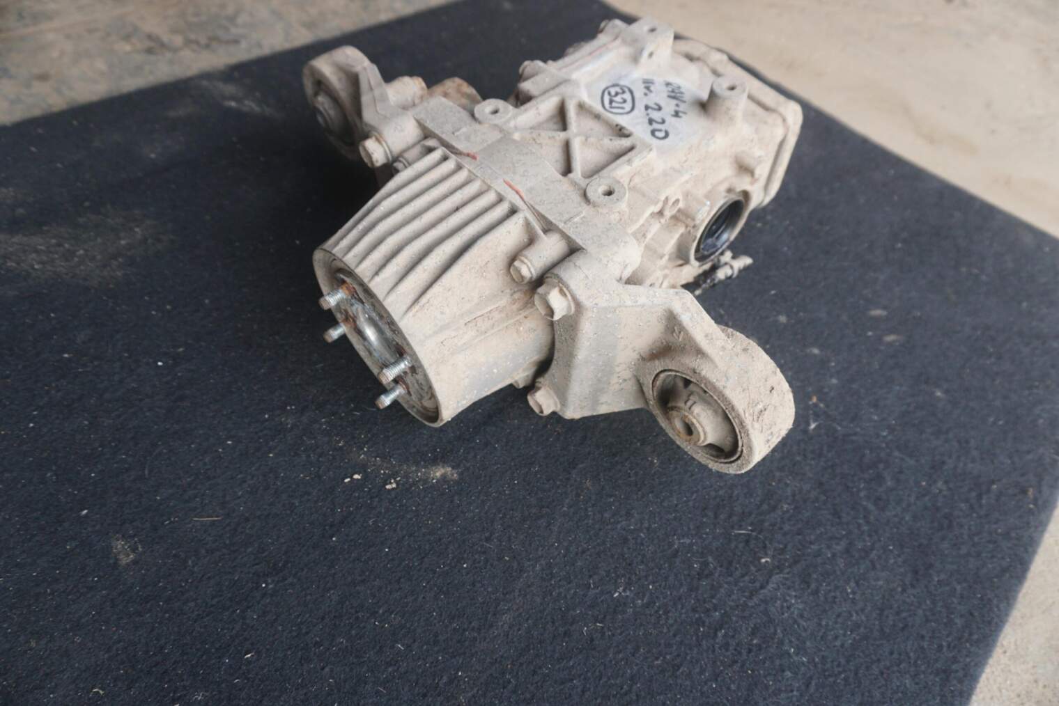 TOYOTA RAV4 RAV-4 III 2.2D4D 2AD-FTV EA64F TYLNY MOST 4111042040 , 4111052010 , 4111042041 , 4111042042 - obrazek 3