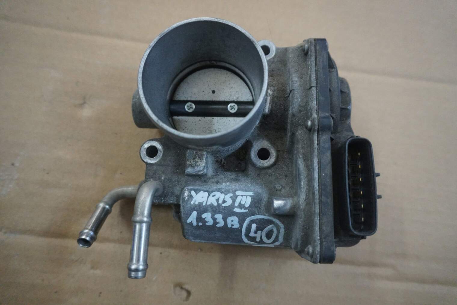 TOYOTA PRZEPUSTNICA 22030-47010 , 2203047010