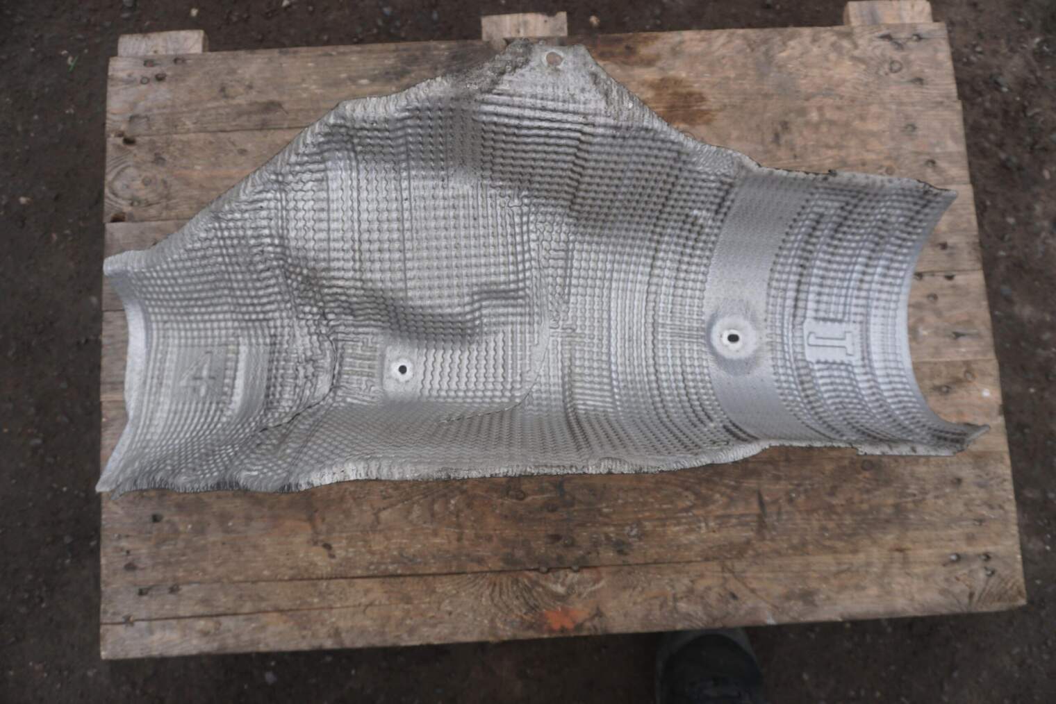 TOYOTA VERSO 2010-2015r OSLONA TERMICZNA 5815102250 ; 581530F020 - obrazek 7