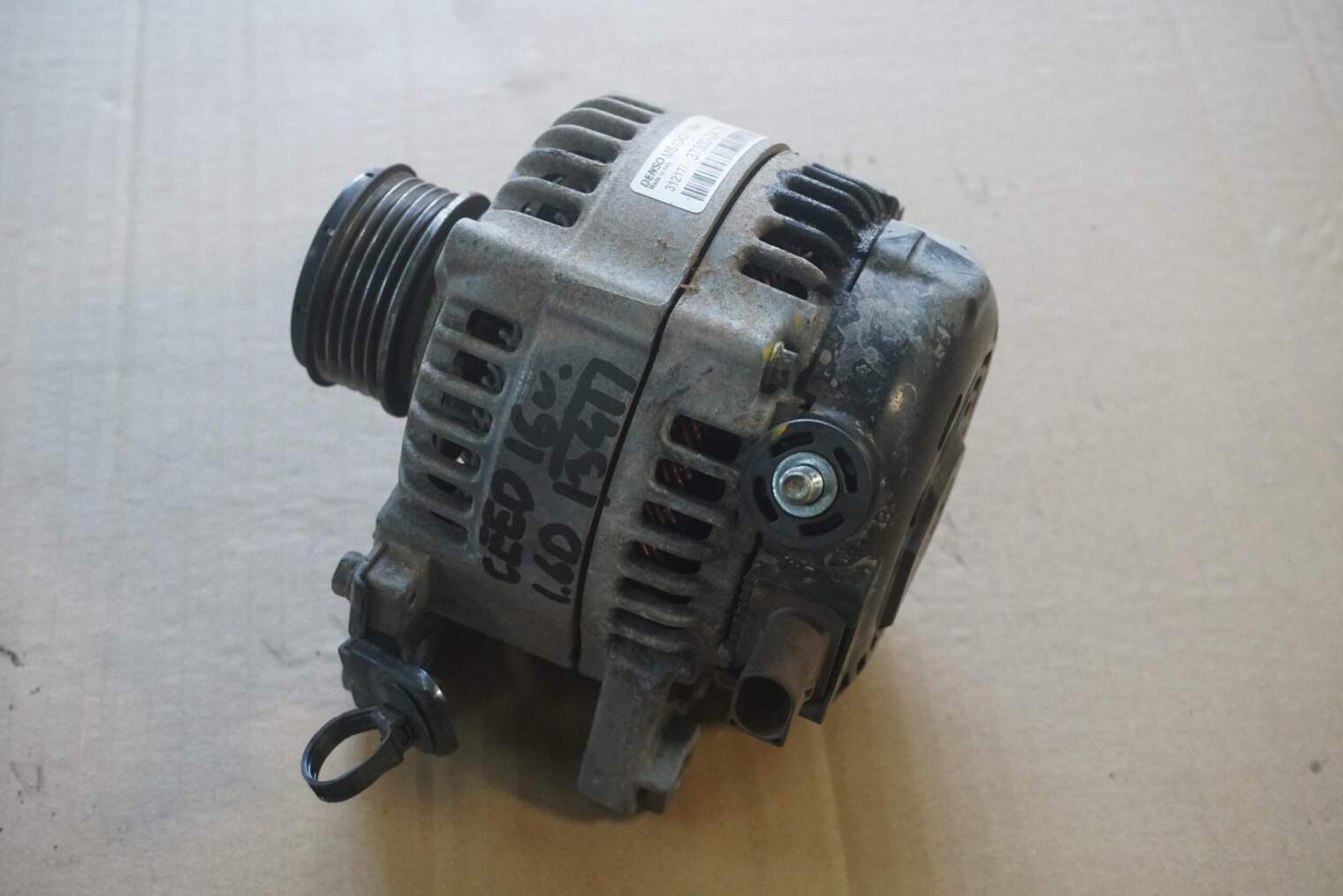KIA CEED II JD LIFT ALTERNATOR 37300-2A700