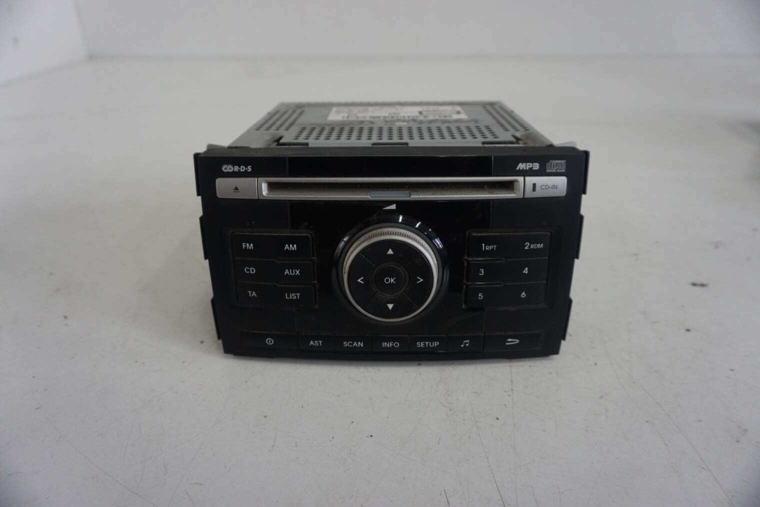 KIA VENGA RADIOODTWARZACZ 96160-1P000