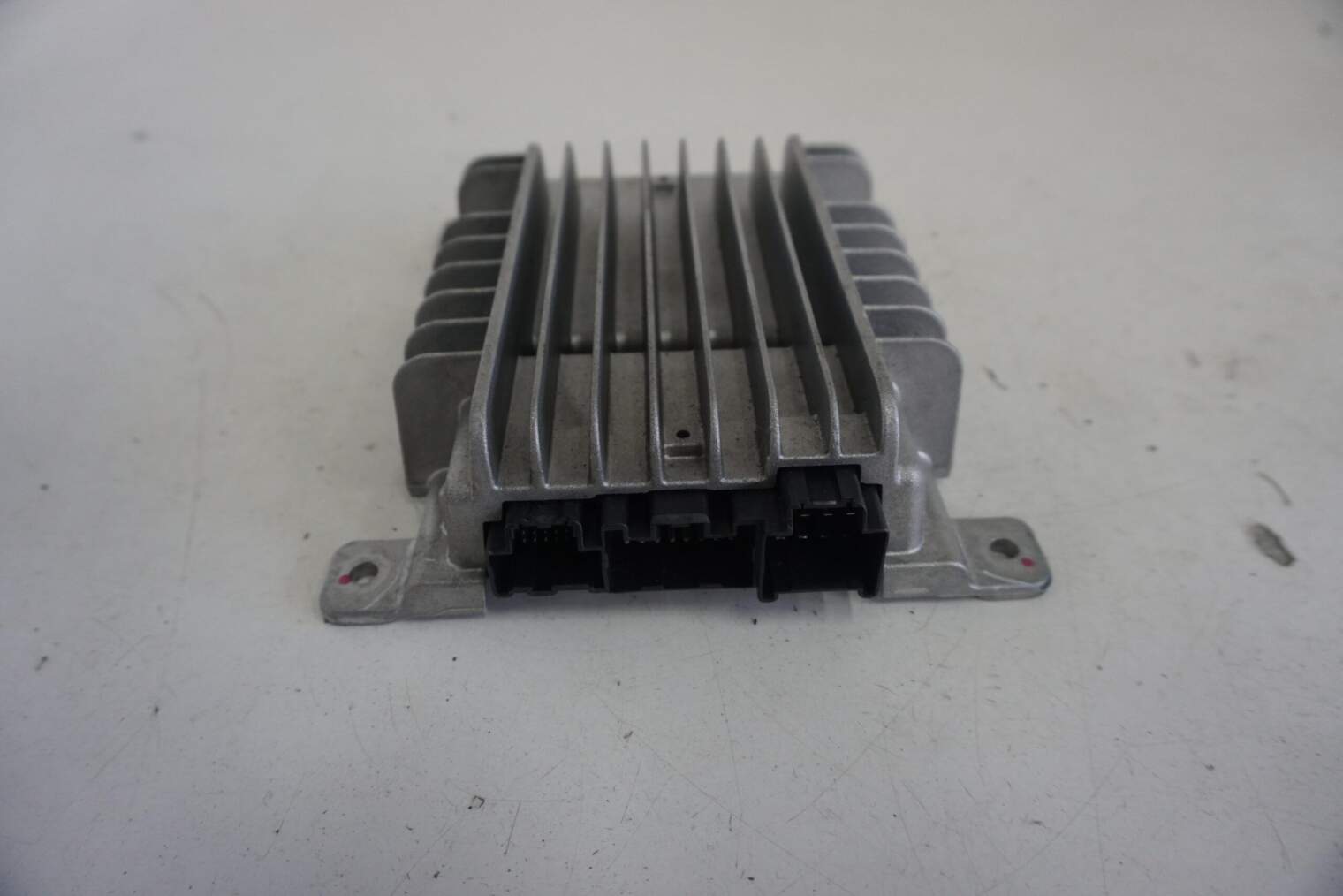 MAZDA 3 6 WZMACNIACZ BOSE GS1E 66 A20 GS1E66A20 - obrazek 3