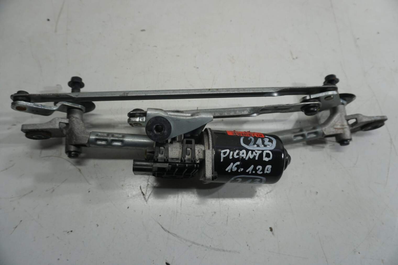 KIA PICANTO II MECHANIZM WYCIERACZKI 98100-1Y000