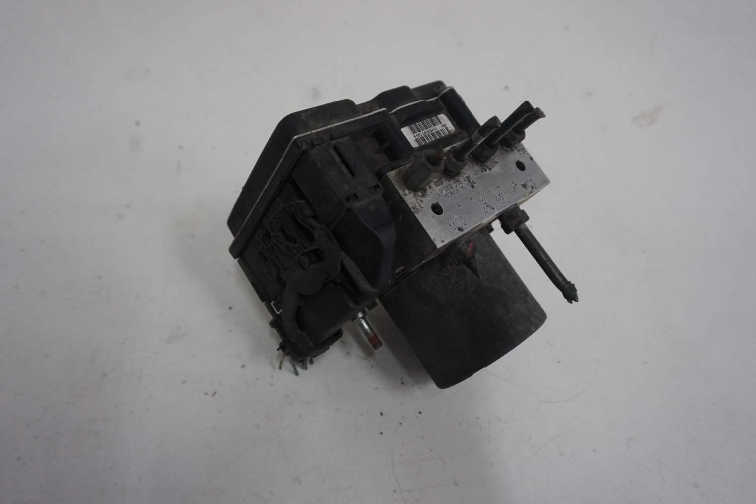 TOYOTA AVENSIS T27 POMPA HAMULCOWA ABS 44540-05070 44540-05071 - obrazek 3