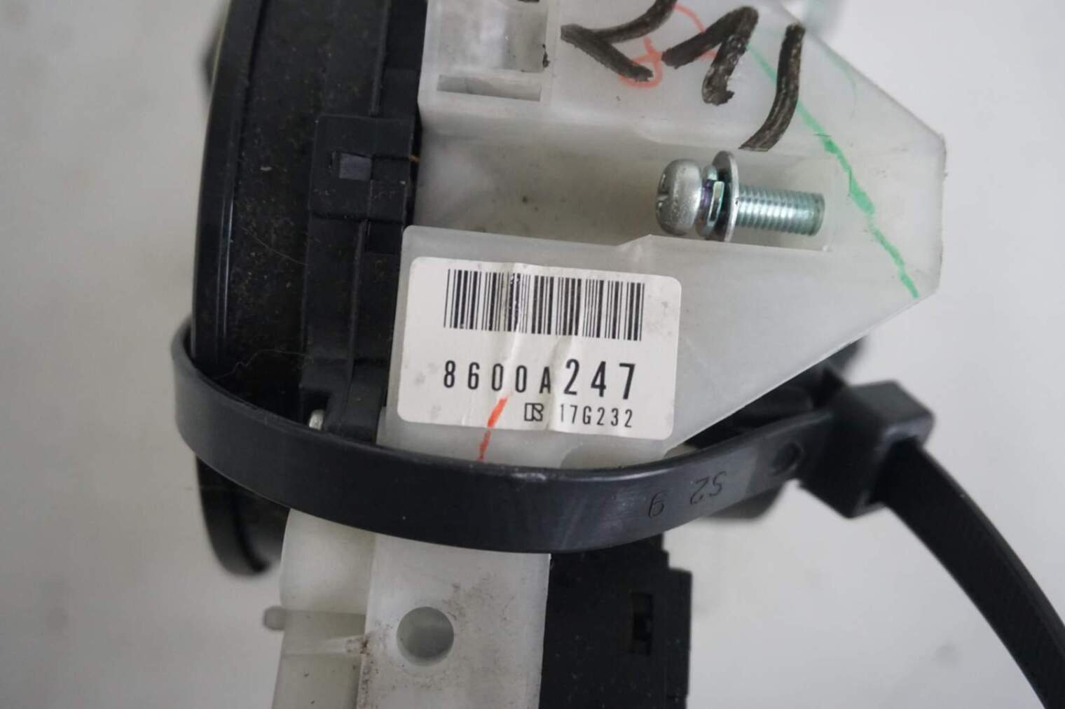 MITSUBISHI LANCER X SEDAN TAŚMA KIEROWNICY PRZEŁĄCZNIKI 8600A247 8651A084 - obrazek 7