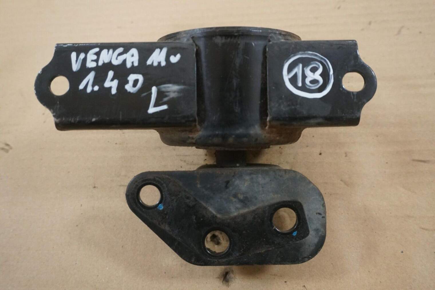 KIA VENGA PODUSZKA SILNIKA LEWA 1.4 CRDI - obrazek 2