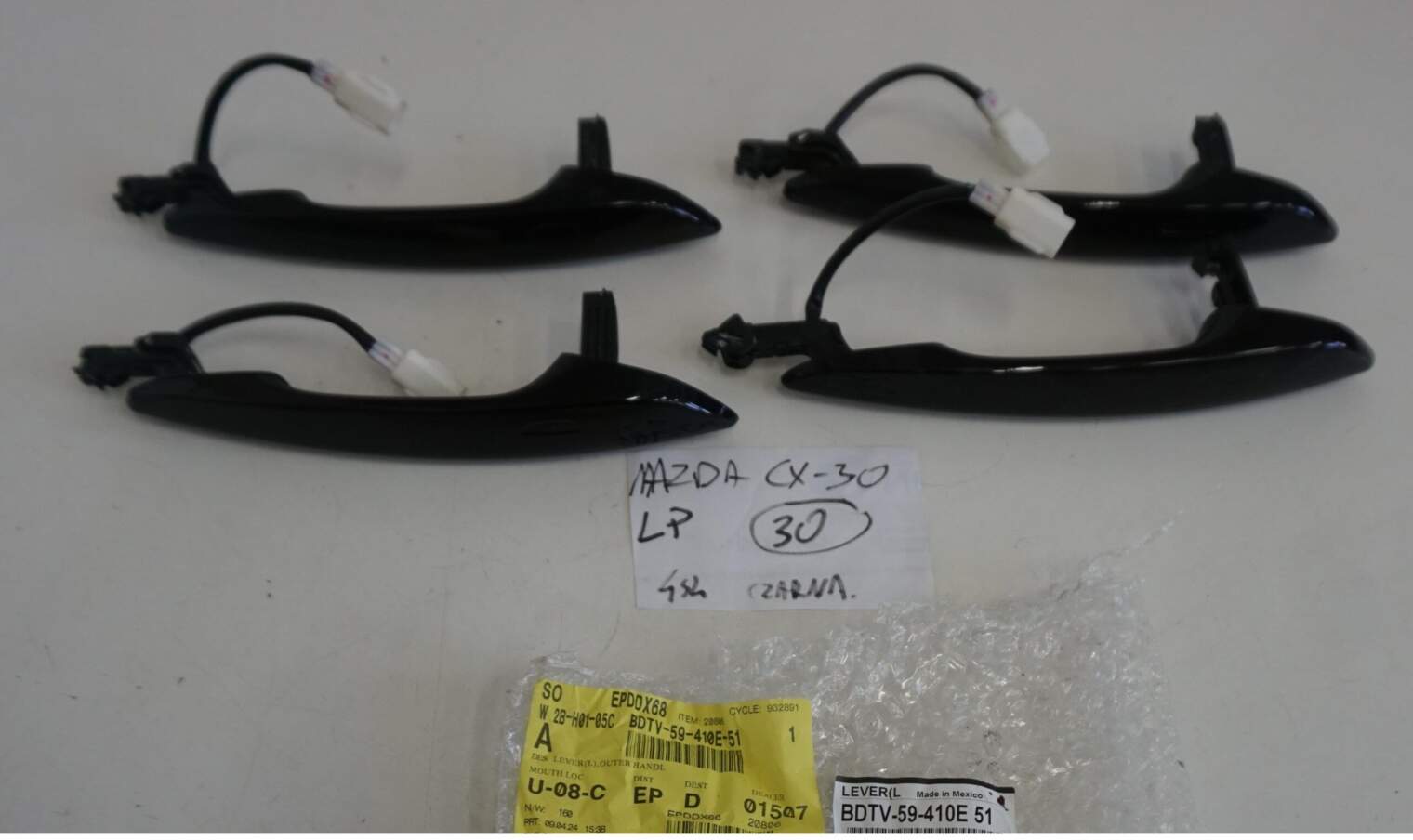 MAZDA 3 BP CX-30 KLAMKA PRZEDNIA PRAWA ZEW. CZARNA 41W BDTV-59-410E-51 - obrazek 6