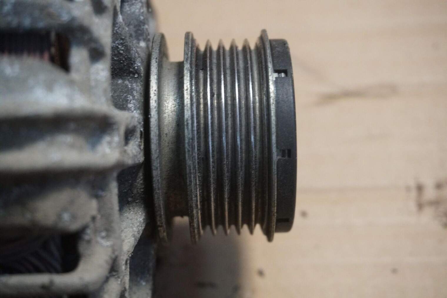 KIA VENGA ALTERNATOR 1.4CRDI 37300-2A600 - obrazek 3