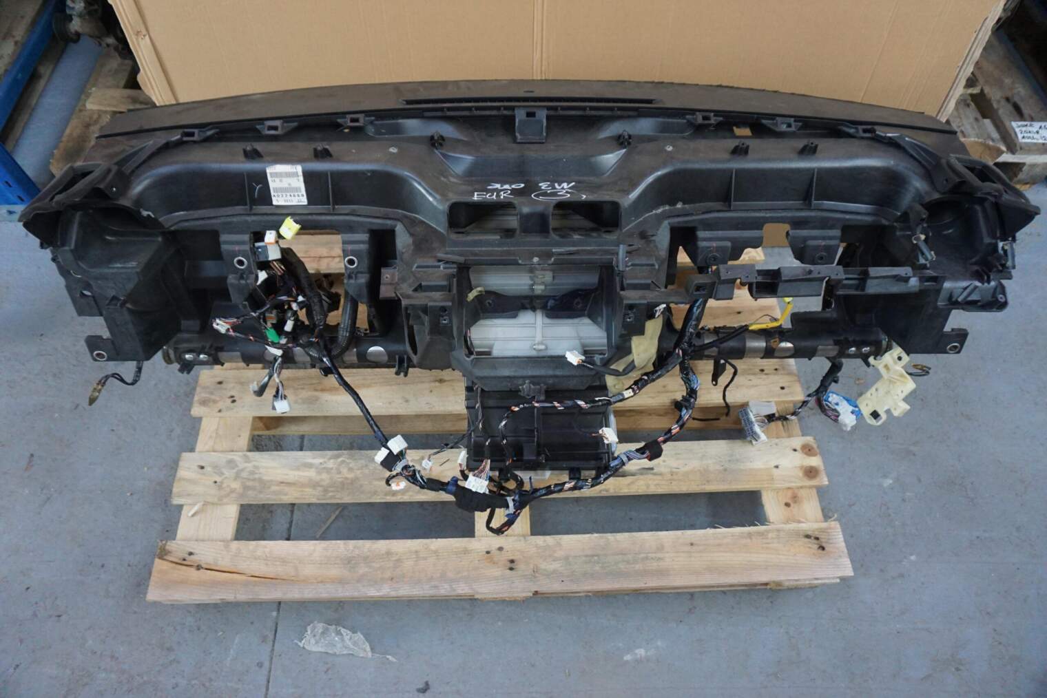 MAZDA 3 BK KONSOLA NAGRZEWNICA 861000-0990